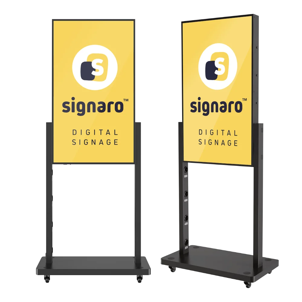 Doppeltes hochhelles Digital Signage Schaufensterdisplay in Front- und leicht schräger Ansicht mit Bodenständer.